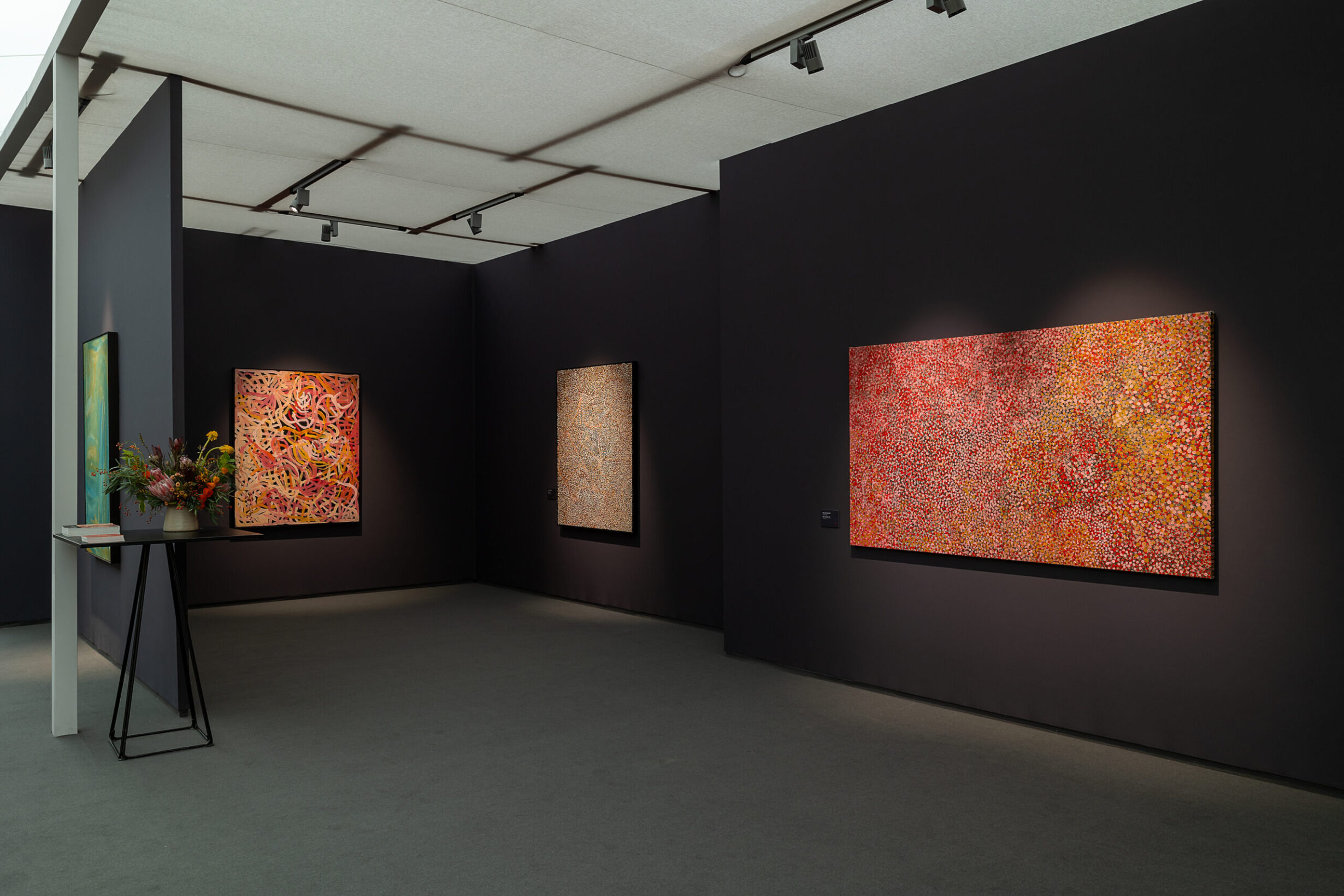 EMILY KAM KNGWARRAY: EVERYTHING | Frieze Masters Results